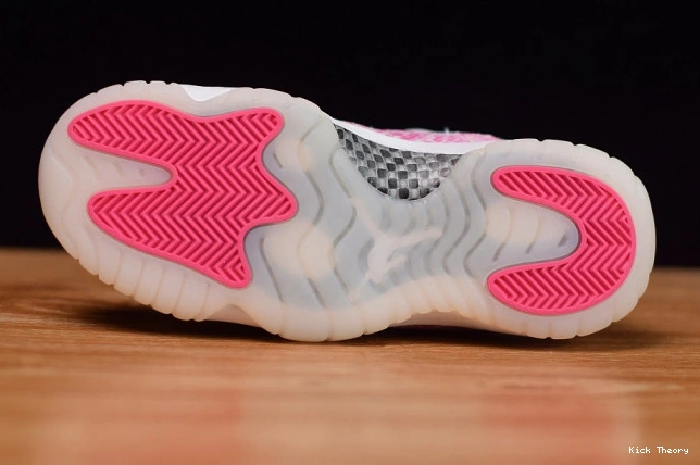 Kick Theory Air Low 11 AH7860-106 Jordan Pink WMNS Snakeskin 0702